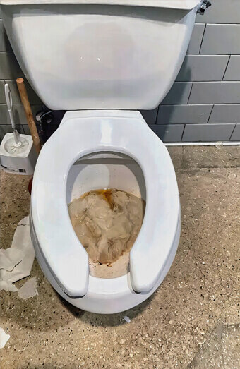 https://blockeddrainswarwick.com.au/uploads/2025/07/blocked-toilet-27776.jpg