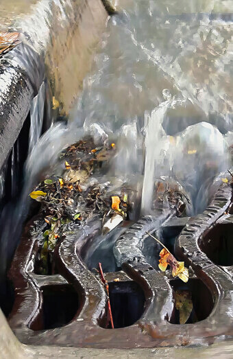 https://blockeddrainswarwick.com.au/uploads/2025/07/stormwater-drains-62633.jpg